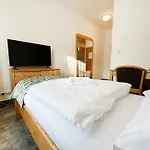 Velka Klajdovka 3*