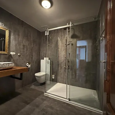 Velka Klajdovka Hotell