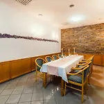 韦尔卡凯多福卡酒店 3* 布尔诺